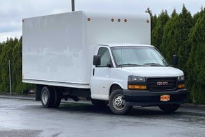 2019 GMC Savana Cutaway 16&#39; Box Van